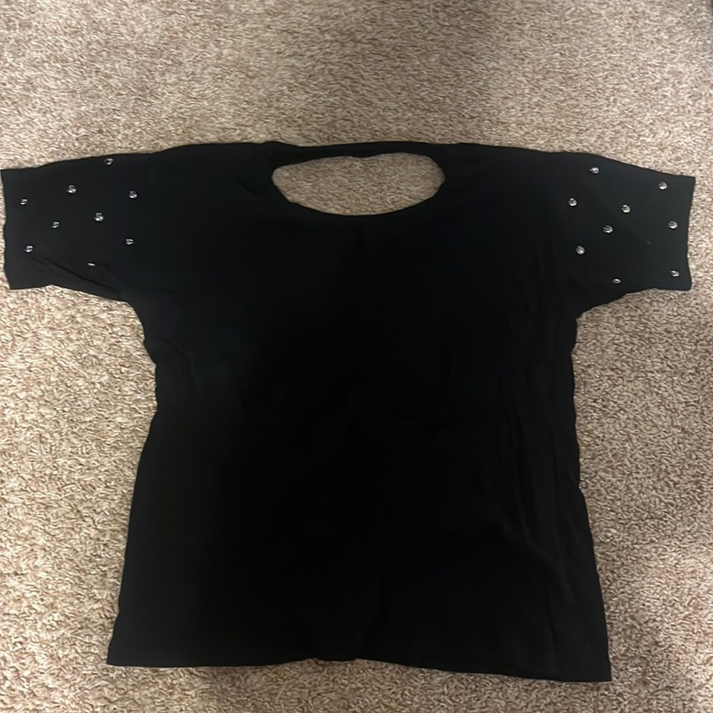 Forever 21 open back tunic top with shoulder studs
